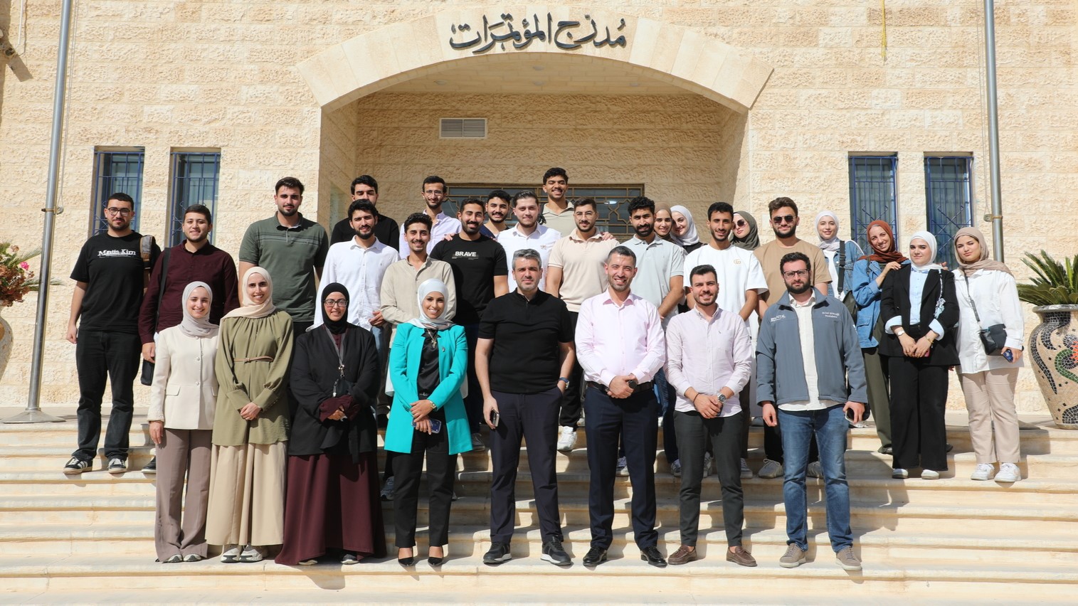 Zarqa University’s School of Dentistry Concludes Scientific Week