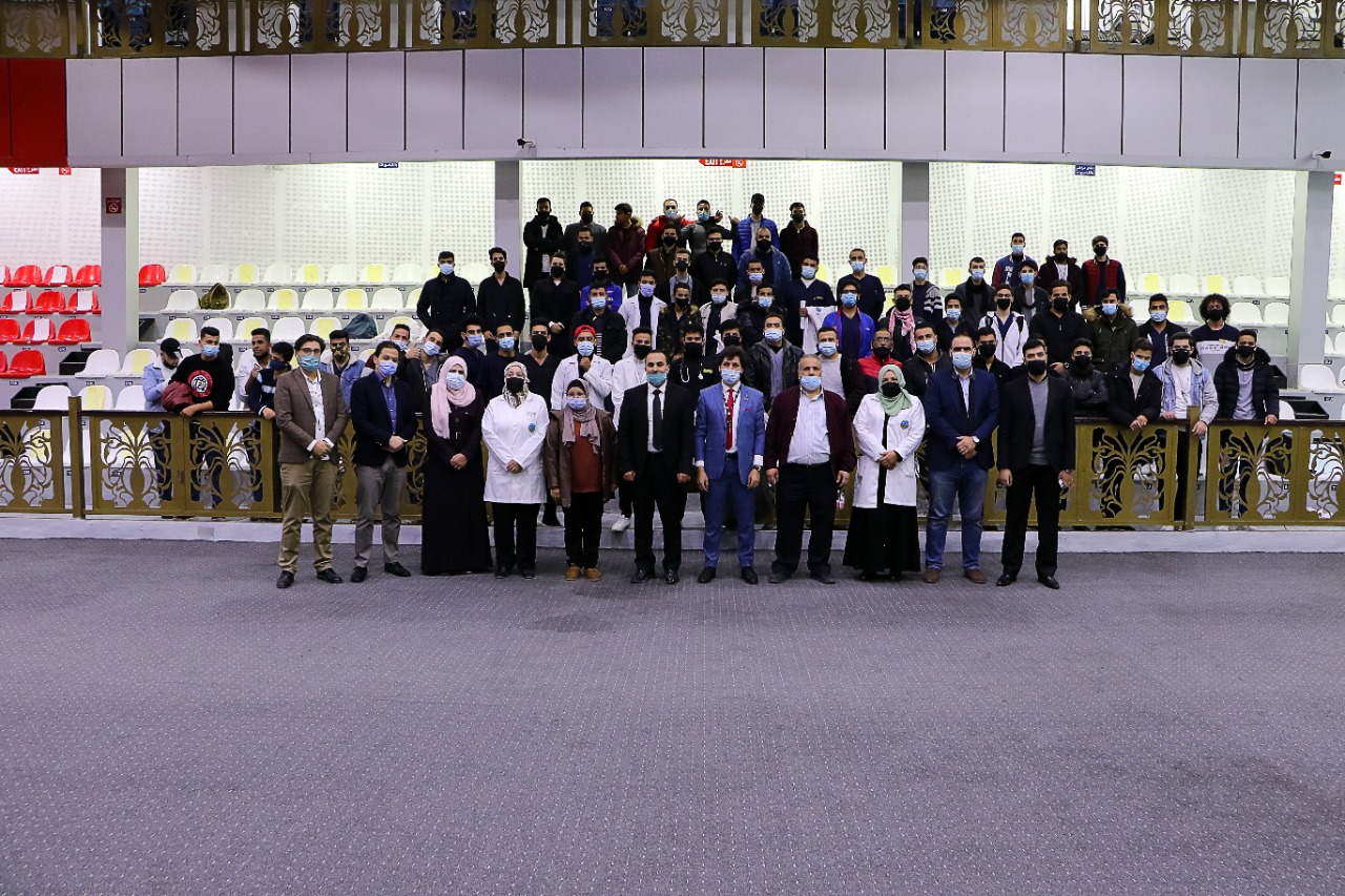 عميد كلية التمريض يلتقي بالطلبة المستجدين