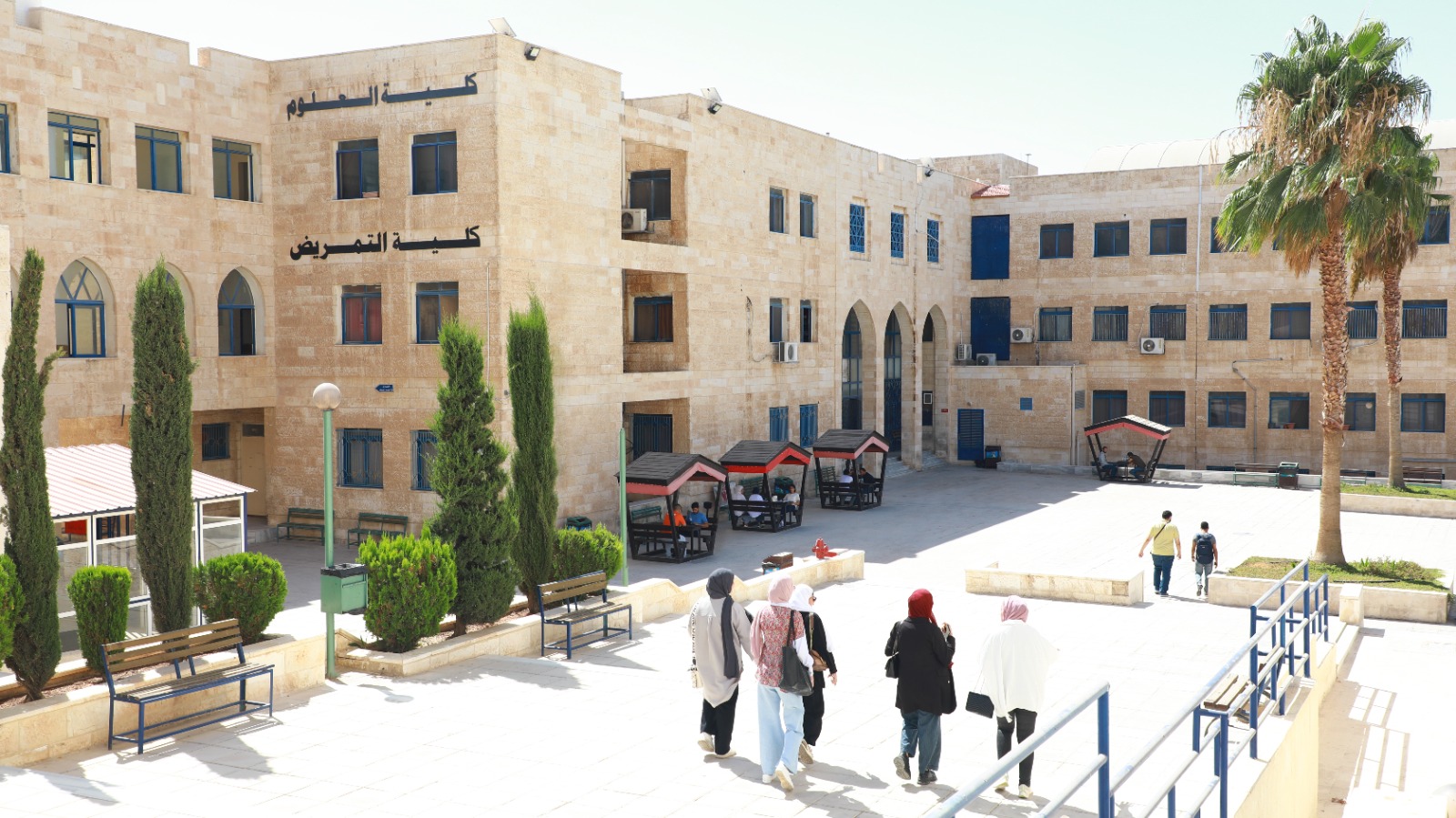 كلية التمريض في جامعة الزرقاء تعقد الاجتماع الأول لمجلسها الاستشاري