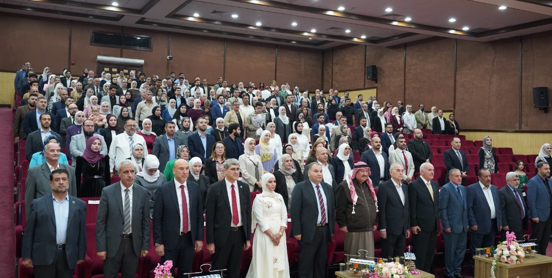 كلية طب الأسنان في جامعة الزرقاء تنظّم حفل ارتداء المعطف الأبيض لطلبة السنة الرابعة