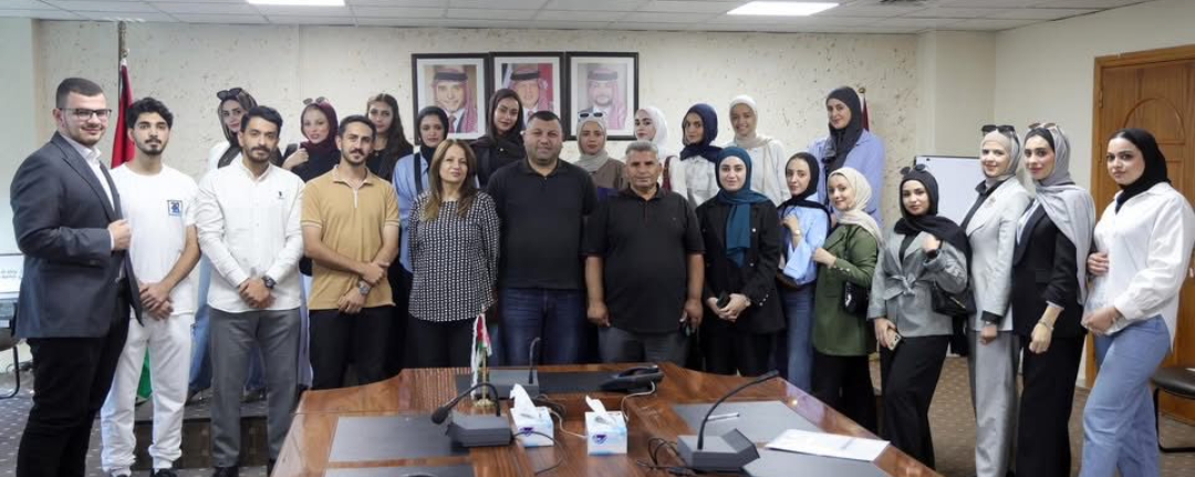 طلبة إعلام الزرقاء يختتمون دورة صحفية شاملة نفذتها وكالة الأنباء الأردنية